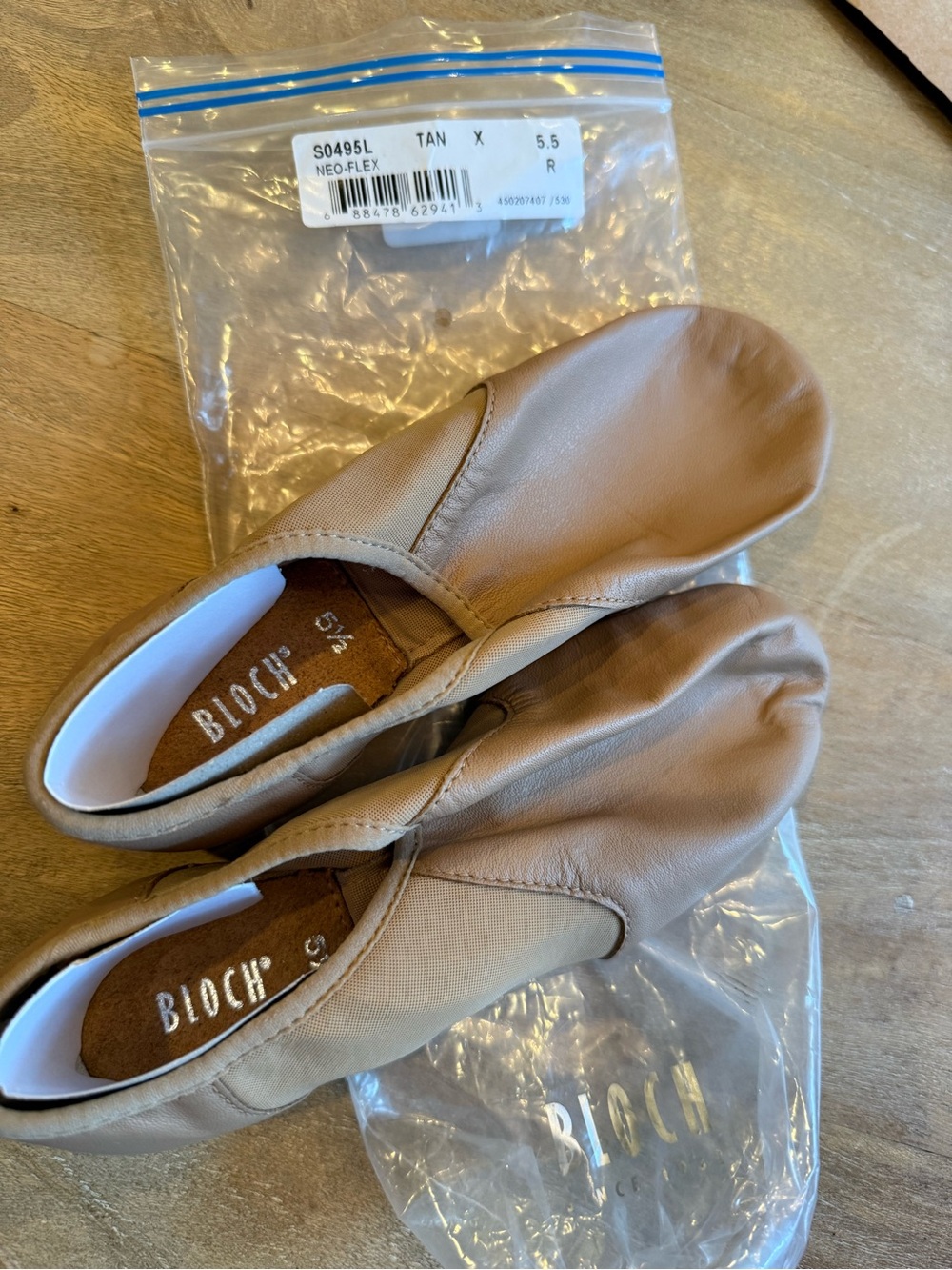 Bloch Neo-Flex Slip On Leather Jazz Shoe - Adult S0495L-TAN-5.5 *NEVER WORN*